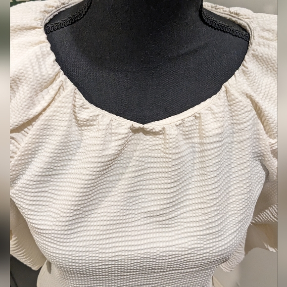 Top - Picture 2 of 7